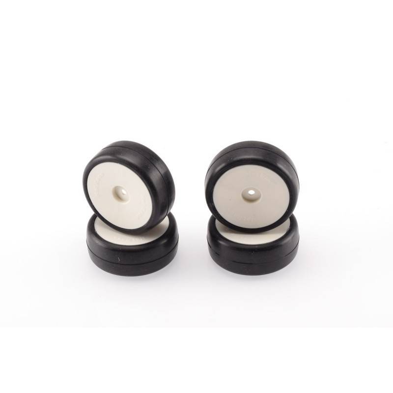 Set of rubber tyres 1/10 Shore 32 for Carpet - HOT RACE Set of rubber tyres 1/10 Shore 32 for Carpet - HOT RACE