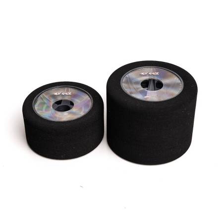 SET OF LENS TYRES 1\8 REAR ME- FRONT SO - HOT RACE