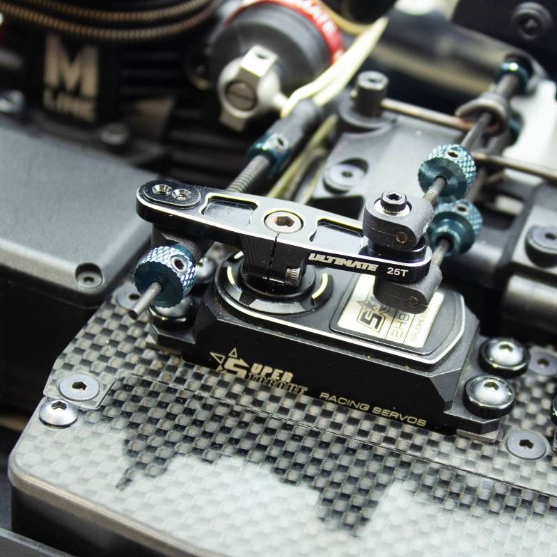 Servo horn de gas/freno aluminio Ultimate 25T. Ref UR1814-25